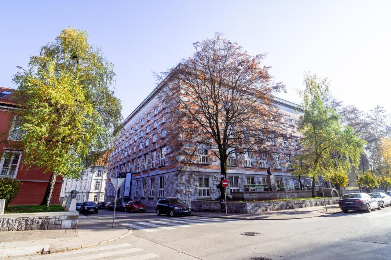 Central Living Vegova-With Parking Lublaň Exteriér fotografie